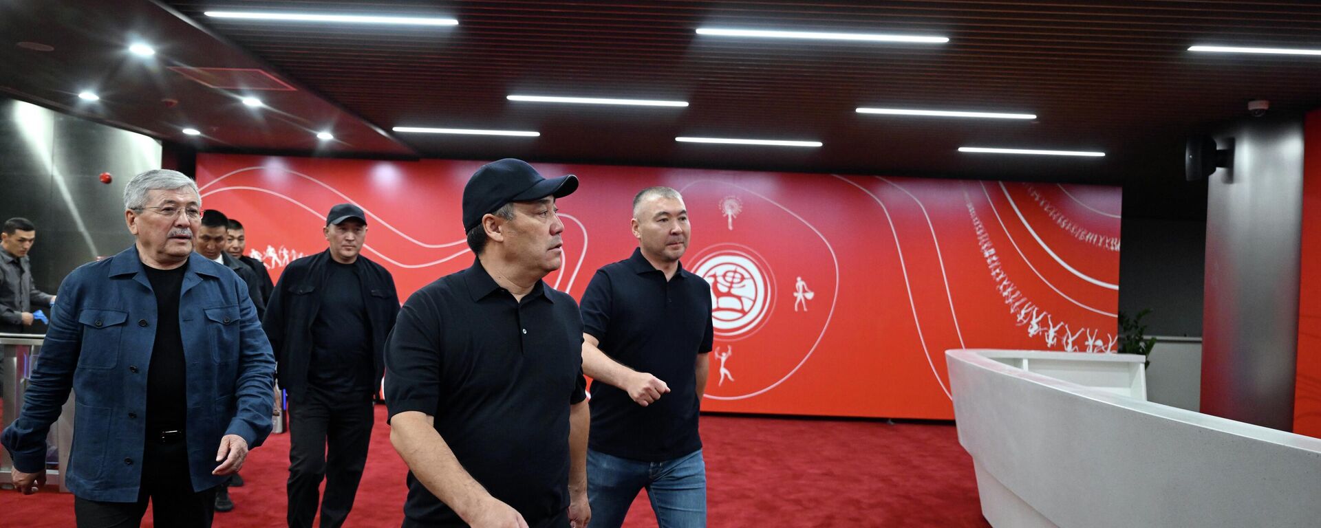 Президент КР Садыр Жапаров проверил подготовку стадиона Бишкек Арена к открытию VI Всемирных игр кочевников. 22 августа 2026 года

 - Sputnik Кыргызстан, 1920, 22.08.2026