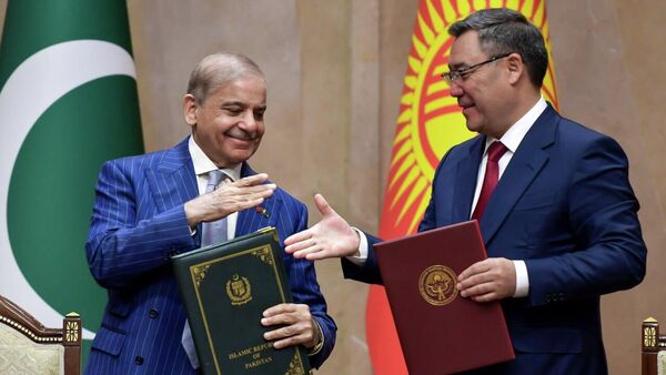 Пакистандын премьер-министри Мухаммад Шахбаз Шарифтин Кыргызстанга болгон расмий сапары - Sputnik Кыргызстан