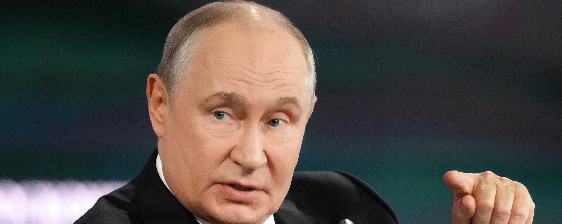 Президент РФ Владимир Путин - Sputnik Кыргызстан, 1920, 03.09.2026