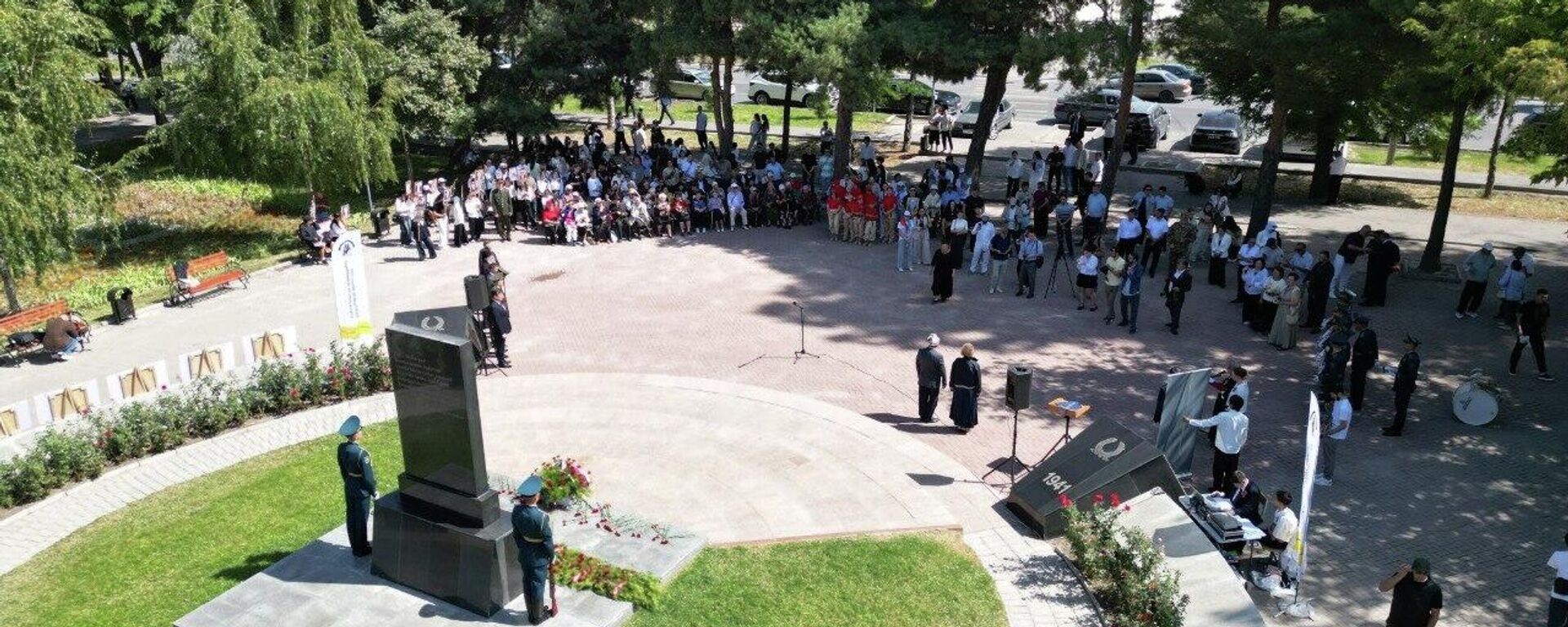 Ленинград блокадасынын башталганына 85 жыл: Бишкекте митинг-реквием өттү - Sputnik Кыргызстан, 1920, 08.09.2026