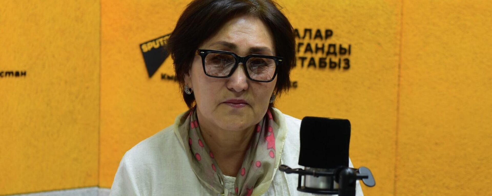 КР маданиятына эмгек сиңирген ишмер, искусство таануу илимдеринин кандидаты, Бүбүсара Бейшеналиева атындагы Кыргыз мамлекеттик маданият жана искусство университетинин профессору Чолпон Турумбаева - Sputnik Кыргызстан, 1920, 09.09.2026