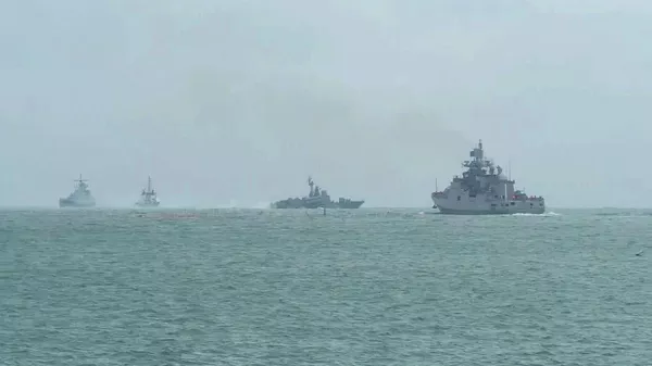 Корабли России во время учений в Черном море - Sputnik Кыргызстан