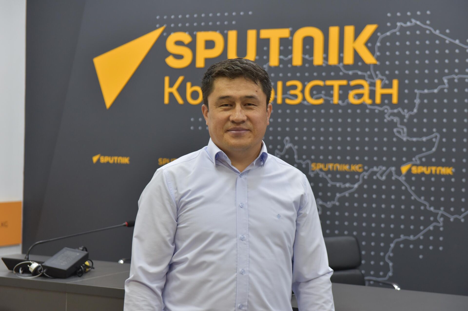 Менеджер проекта Содействие торговле Программы развития ООН Эмиль Юсупов - Sputnik Кыргызстан, 1920, 14.09.2026