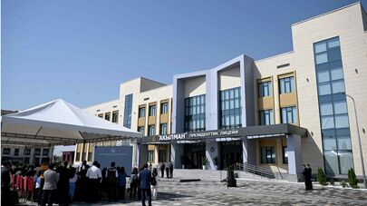 Адылбек Касымалиев принял участие в церемонии открытия президентского лицея "Акылман" в городе Манас