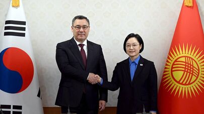 Президент Садыр Жапаров провел переговоры с Премьер-министром Кореи Хан Сон Сук в Сеуле