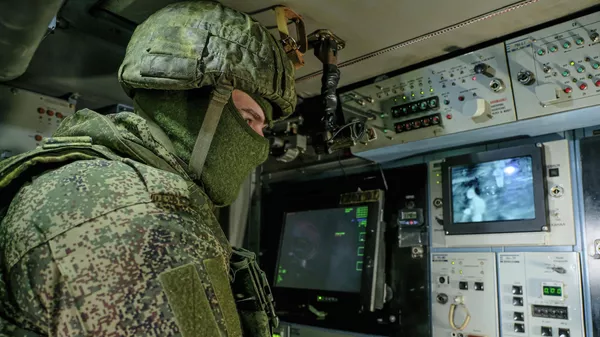 Боевая работа расчёта зенитно-ракетного комплекса Тор-М2  - Sputnik Кыргызстан