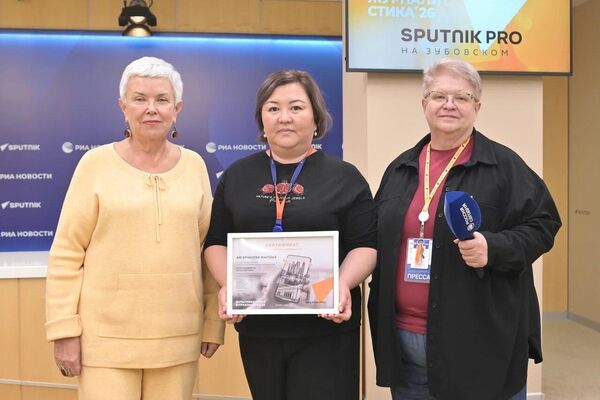 Пресс-секретари госорганов Кыргызстана также поделились впечатлениями. Жылдыз Айгерчинова отметила, что особенно ей понравилось, как коллеги из РИА Новости работают с фотографиями: оживляют, дорабатывают, вносят какую-то новизну. - Sputnik Кыргызстан