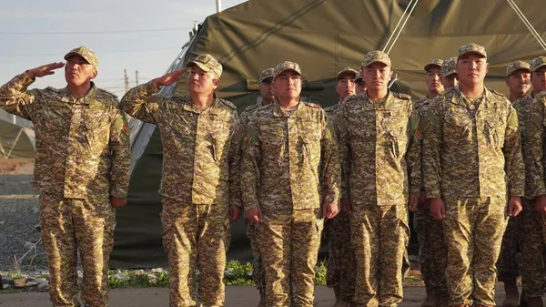 ЖККУ өлкөлөрүнүн аскер контингенттери машыгуу үчүн Россияга барды - Sputnik Кыргызстан