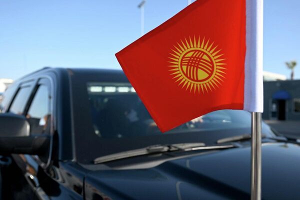Президент Кыргызской Республики Садыр Жапаров прибыл в Лос-Анджелес для участия в мероприятиях по случаю запуска первого национального спутника Кыргызстана - Sputnik Кыргызстан