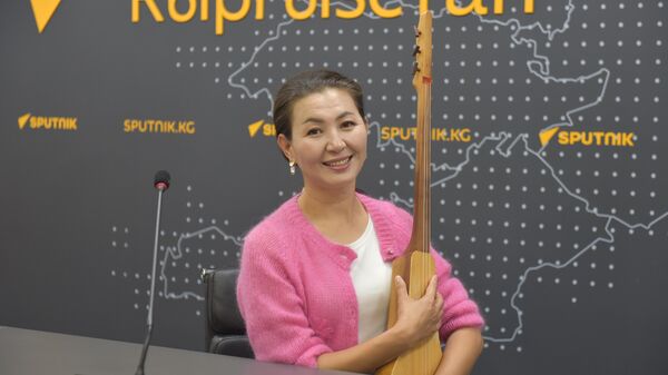 Ырчы, дастанчы Нуржан Түмөнбаева - Sputnik Кыргызстан