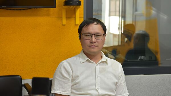 Суу ресурстары, айыл чарба жана кайра иштетүү өнөр жайы министрлигинин өкүлү Самарбек Табалдиев - Sputnik Кыргызстан