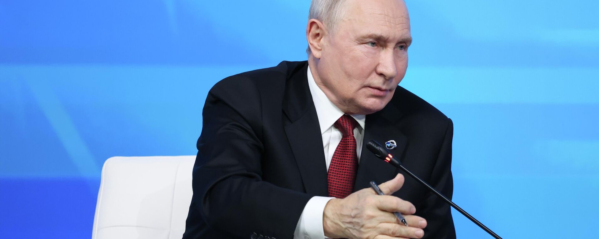 Президент Владимир Путин принял участие в работе дискуссионного клуба Валдай - Sputnik Кыргызстан, 1920, 01.10.2026