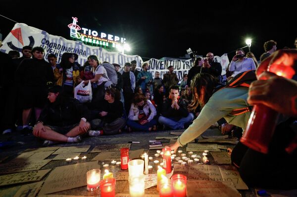 Акция протеста в Испании - Sputnik Кыргызстан