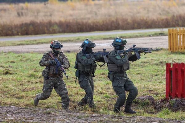 Учения позволили проверить готовность миротворческих сил ОДКБ и совместного формирования РХБ-защиты и медицинского обеспечения к выполнению поставленных задач - Sputnik Кыргызстан