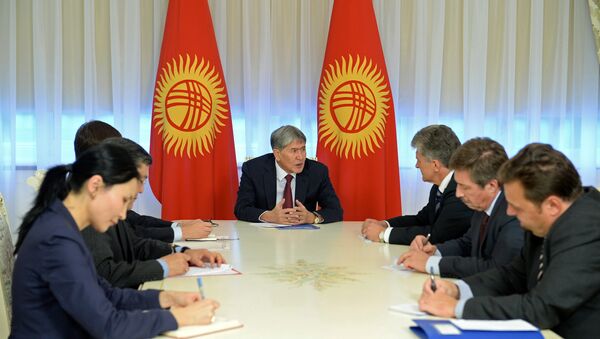Президент встретился со спецпредставителем Генсека ООН - Sputnik Кыргызстан
