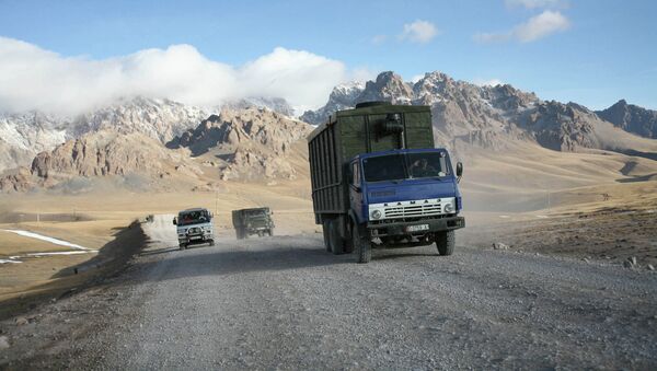 Архив: Зона таможенного контроля в Кыргызстане. - Sputnik Кыргызстан