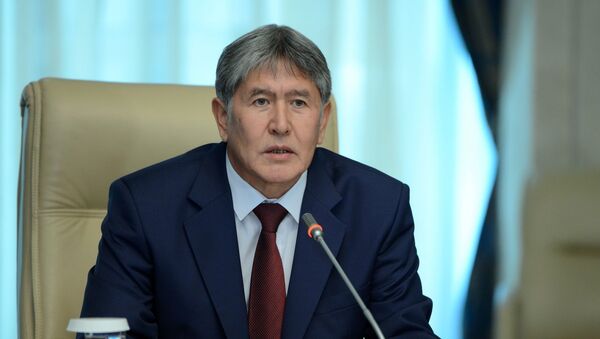 Архив: Алмазбек Атамбаев - Sputnik Кыргызстан