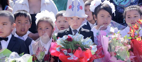 Архив: День знаний в Бишкеке - Sputnik Кыргызстан