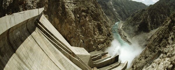 Плотина Токтогульской ГЭС. Архивное фото - Sputnik Кыргызстан