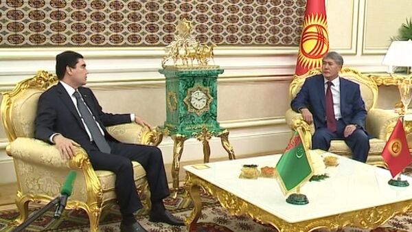 Атамбаев и Бердымухамедов встретились в узком кругу - Sputnik Кыргызстан