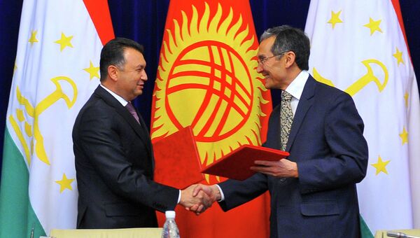 В Кыргызстан прибыл премьер-министр Таджикистана - Sputnik Кыргызстан
