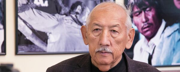 Кинооператор-постановщик, режиссер, народный артист Кыргызстана Нуртай Борбиев. Архивное фото - Sputnik Кыргызстан