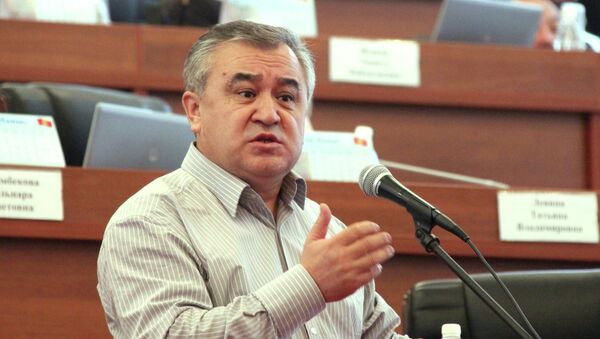 Депутат Өмүрбек Текебаев. Архив - Sputnik Кыргызстан
