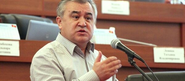 Депутат Өмүрбек Текебаев. Архив - Sputnik Кыргызстан