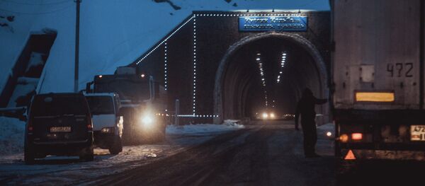 Архив: Бишкек-Ош жолу Архив: Бишкек-Ош жолу - Sputnik Кыргызстан