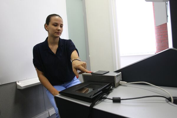 Архив: оформление паспортов с дополнительными биометрическими данными - Sputnik Кыргызстан