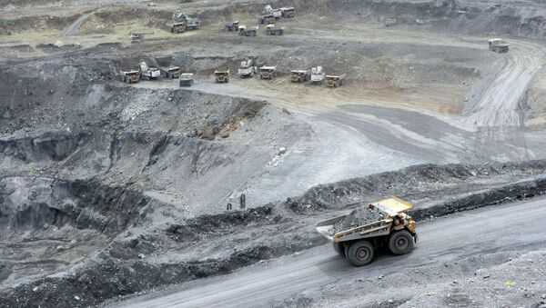 Золотоносный рудник Кумтор в Киргизии - Sputnik Кыргызстан