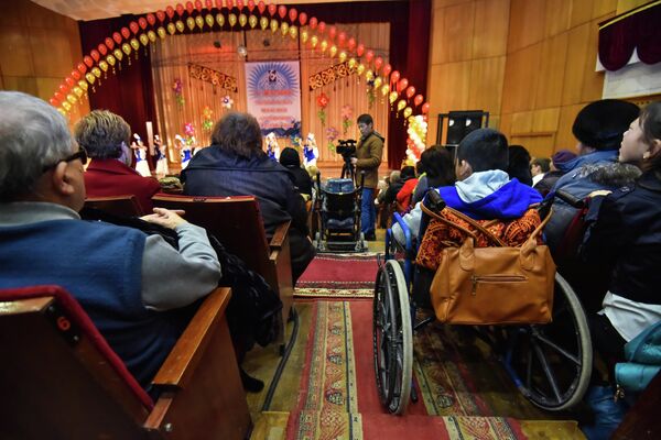 Благотворительное мероприятие для детей-инвалидов - Sputnik Кыргызстан