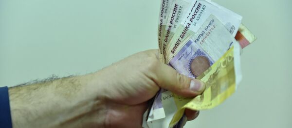 Архив: деньги в руках - Sputnik Кыргызстан