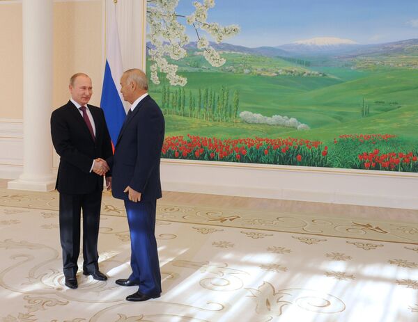 Архив: официальный визит В.Путина в Республику Узбекистан - Sputnik Кыргызстан