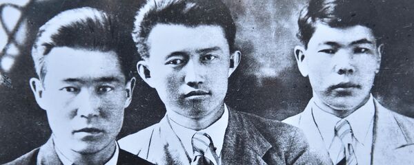 Алыкул Осмонов Алыкул Осмонов - Sputnik Кыргызстан