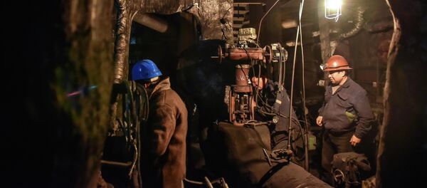 ТЭЦ кызматкерлери. Архив - Sputnik Кыргызстан