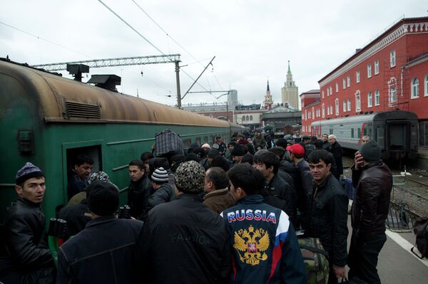 Прибытие поездов из Средней Азии в Москву - Sputnik Кыргызстан