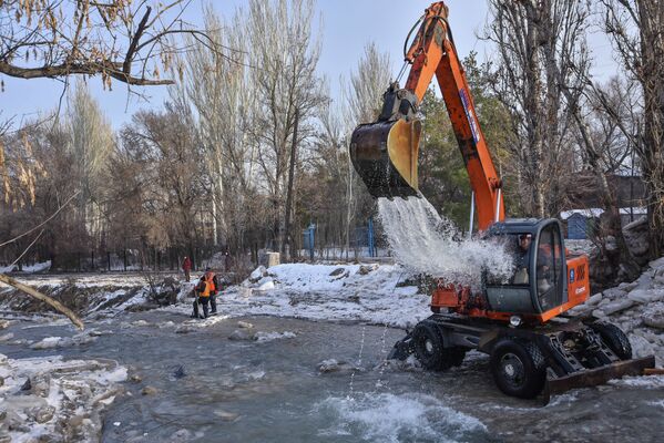 Река Ала-Арча в городе Бишкек - Sputnik Кыргызстан