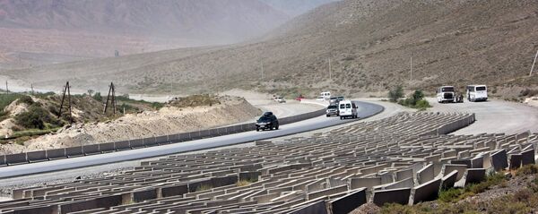 Капитальная реконструкция автодороги Бишкек-Нарын-Торугарт - Sputnik Кыргызстан