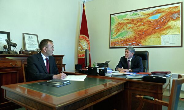 Алмазбек Атамбаев принял председателя Национального банка Толкунбека Абдыгулова - Sputnik Кыргызстан