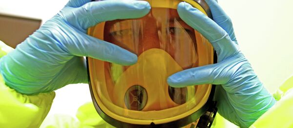 Отработка действий на случай поступления больных, инфицированных Эболой - Sputnik Кыргызстан