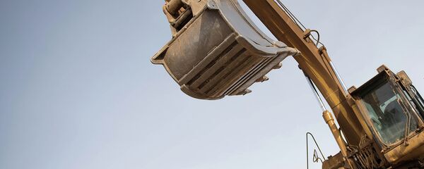 Рабочий на строительстве Верхне-Нарынского каскада ГЭС. Архивное фото - Sputnik Кыргызстан