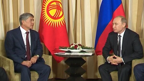 Президенты России и Кыргызстана обсудили присоединение КР к ЕАЭС - Sputnik Кыргызстан