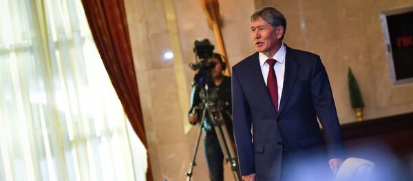 Архив: Алмазбек Атамбаева - Sputnik Кыргызстан