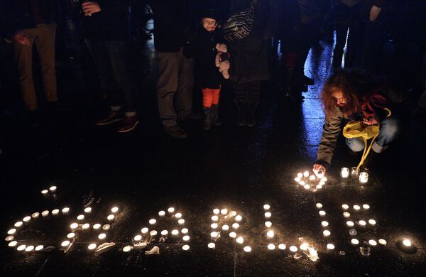 Марш памяти жертв нападения на Charlie Hebdo пройдет в Париже - Sputnik Кыргызстан