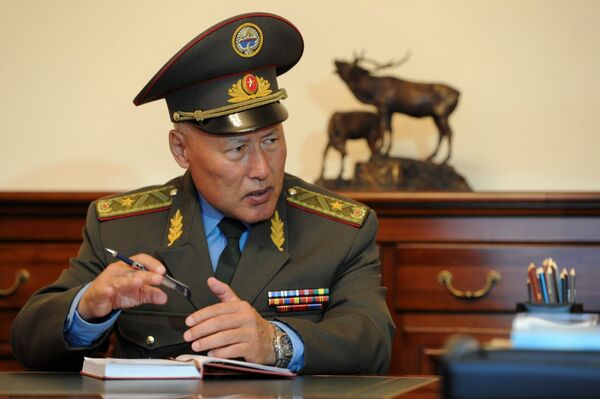 Архив: начальник Генерального штаба Вооруженных Сил Асанбек Алымкожоев - Sputnik Кыргызстан