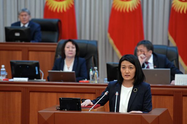 Министр образования и науки Кыргызской Республики Эльвира Сариева. Архивное фото - Sputnik Кыргызстан