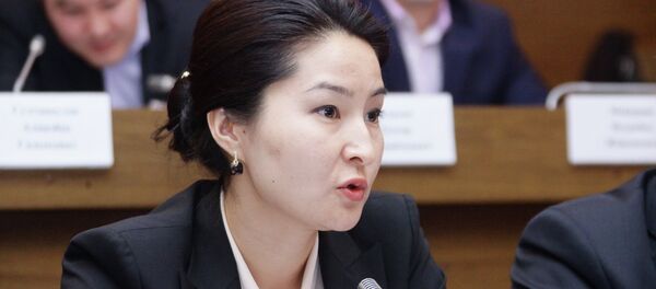 Жолдубаева: кызматтык кылмыштардын ичинен пара талап кылуу көбөйгөн - Sputnik Кыргызстан