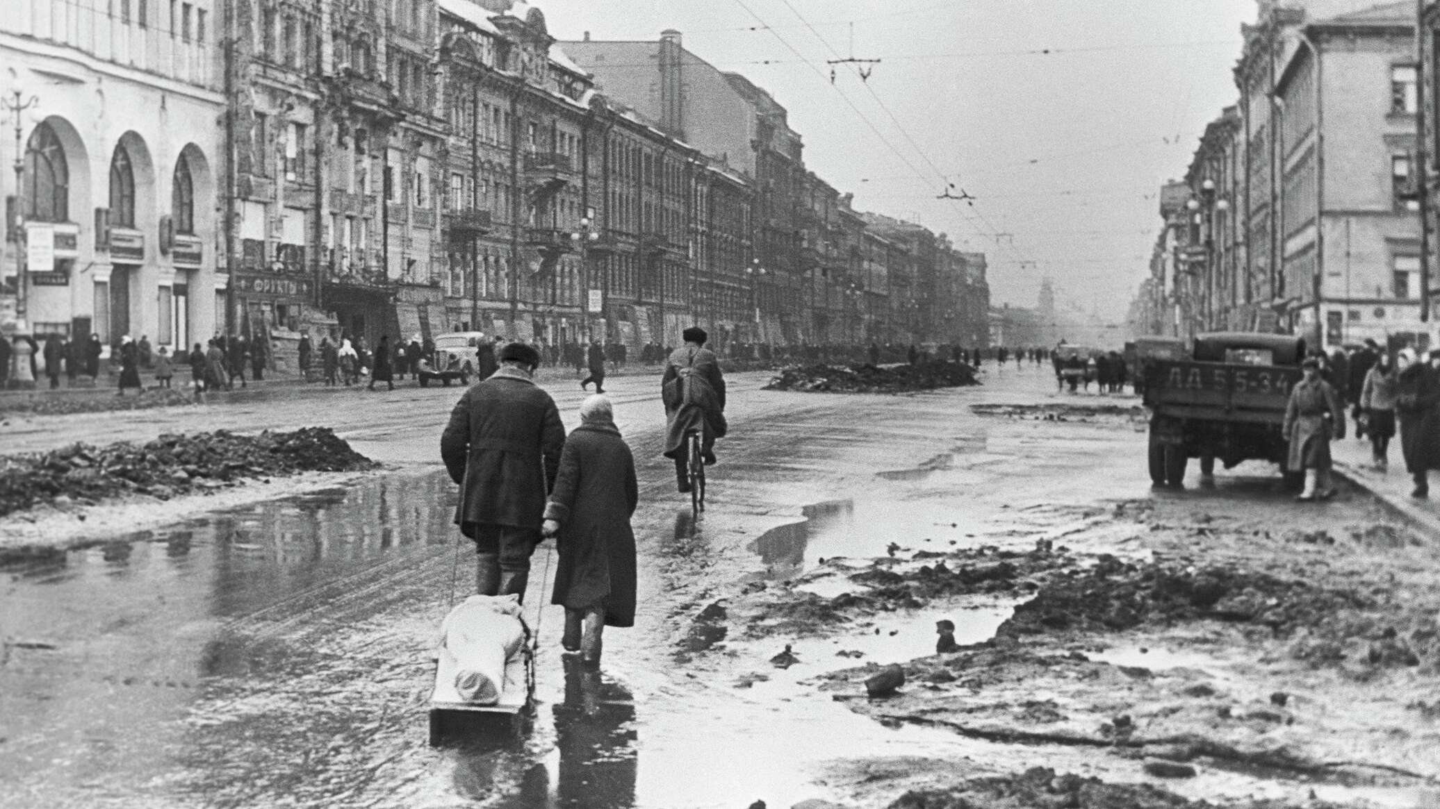 Это был мой первый в жизни салют, вспоминает блокадница Ленинграда -  27.01.2015, Sputnik Кыргызстан