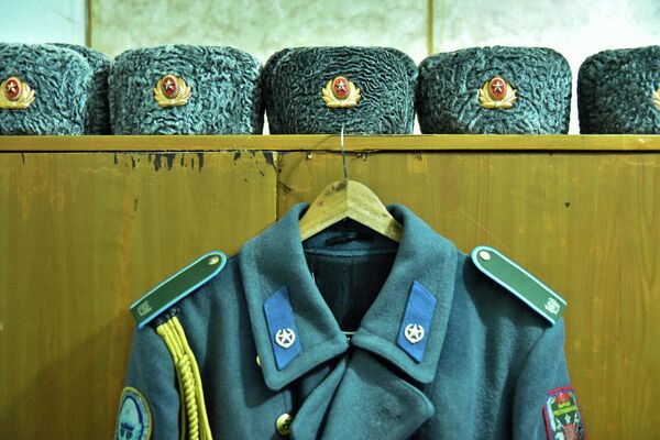 Папаха и шинель гвардейца. Архивное фото - Sputnik Кыргызстан